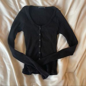 Brandy Melville Button Up Long Sleeve
